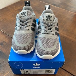 ADIDAS toddler tennis shoe  - NEW